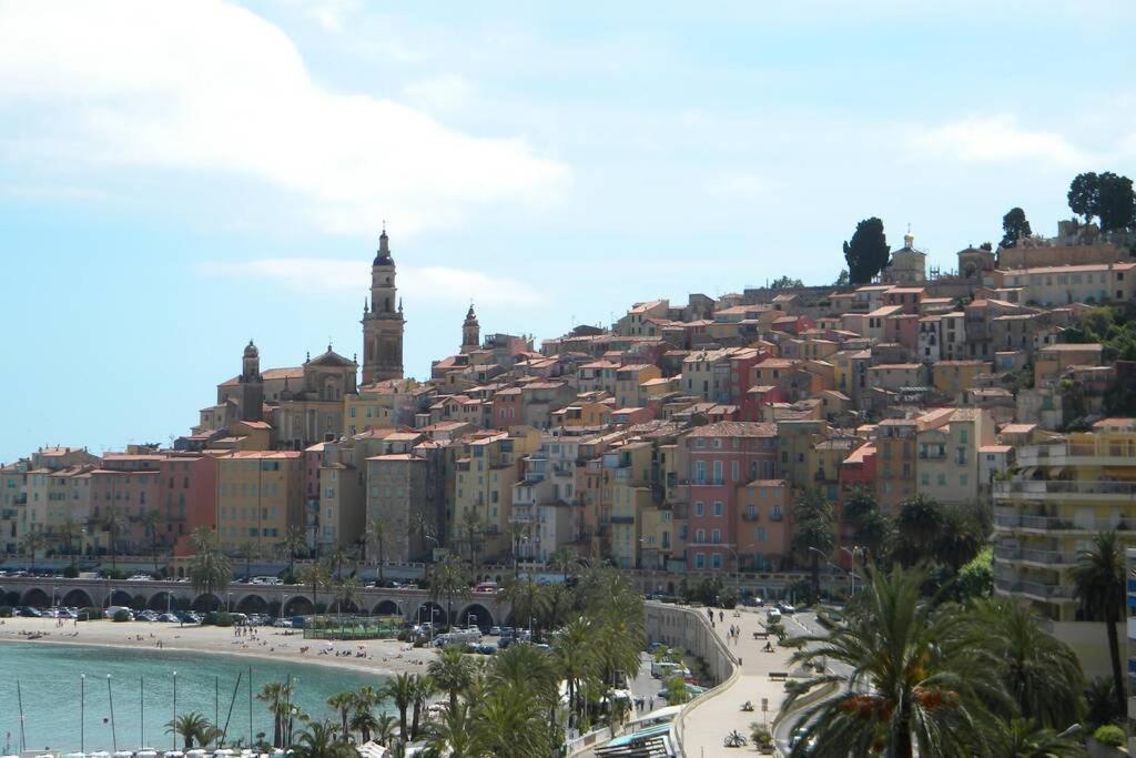 App Le Rocazur Avec Piscine Et Parking En Bord De Mer A 500M Du Centre Ville Menton Kültér fotó